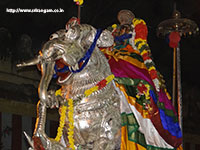 Srirangam Renganathar Yali Vaganam